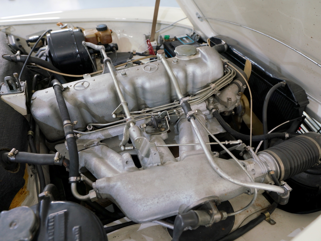 MERCEDES BENZ SL230 PAGODA — miniatura 28