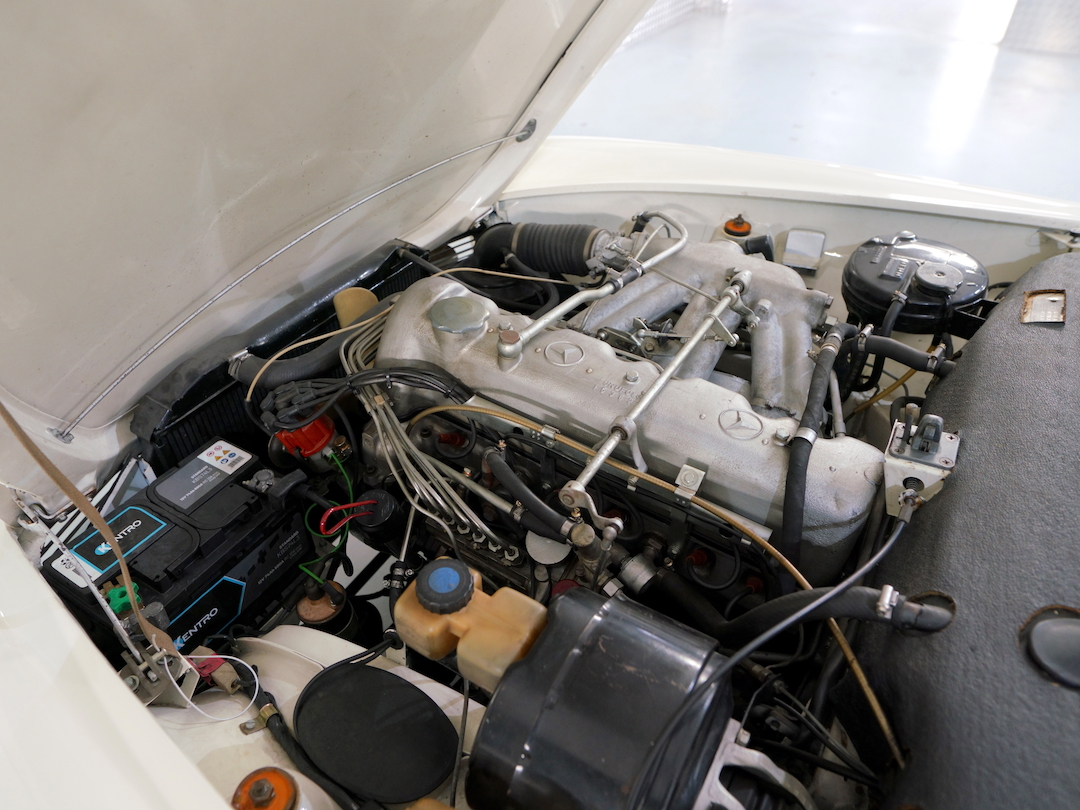 MERCEDES BENZ SL230 PAGODA — miniatura 27
