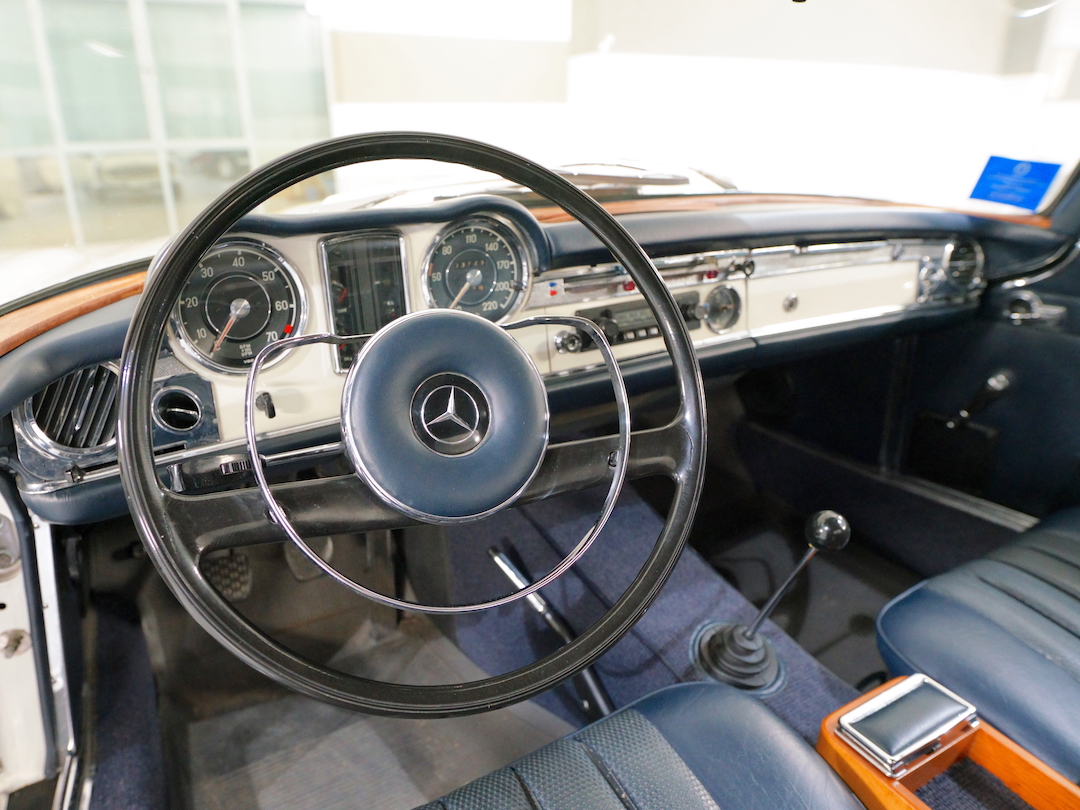 MERCEDES BENZ SL230 PAGODA — miniatura 15
