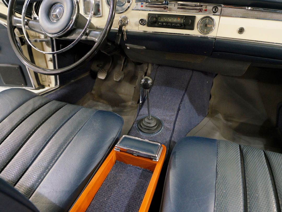 MERCEDES BENZ SL230 PAGODA — miniatura 22