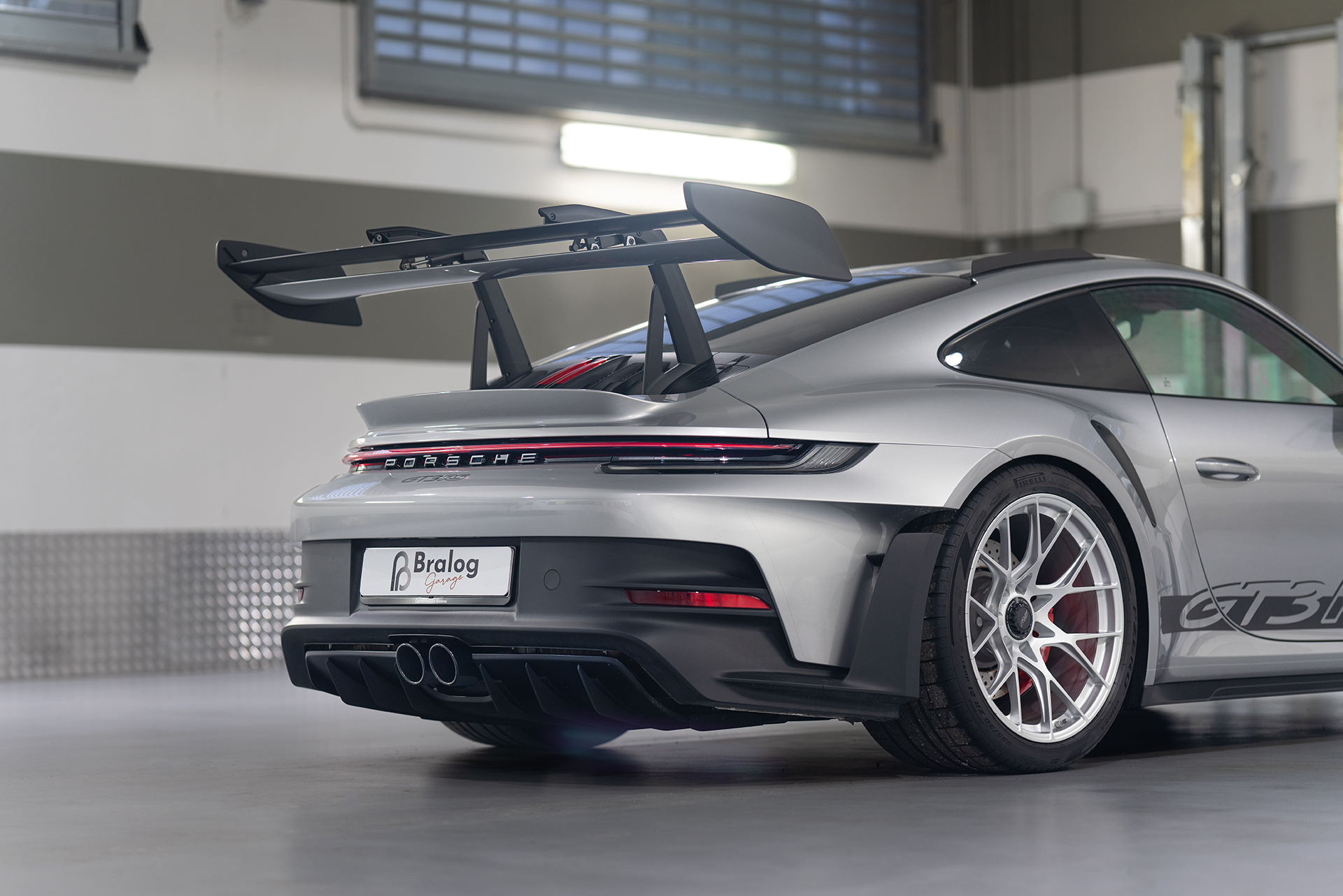PORSCHE 911 992 GT3RS — miniatura 9