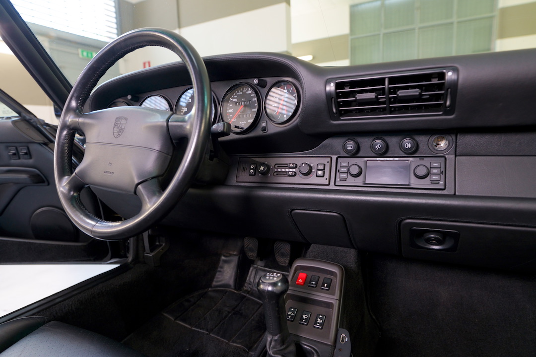 PORSCHE 911 993 CARRERA 4 — miniatura 21